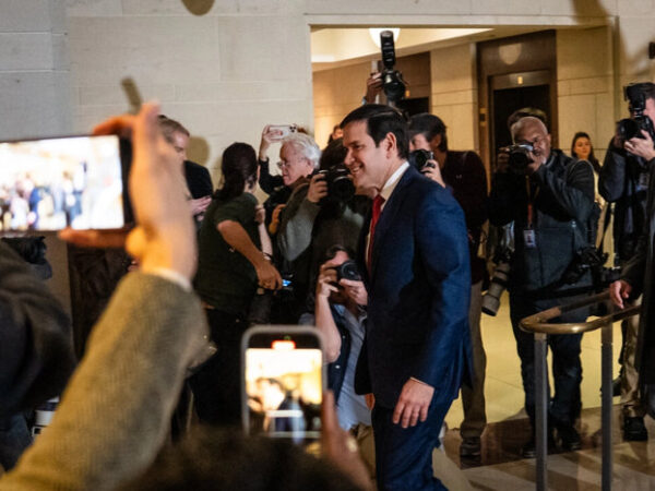 Hegseth, Rubio Brief Lawmakers on US Operation in Venezuela