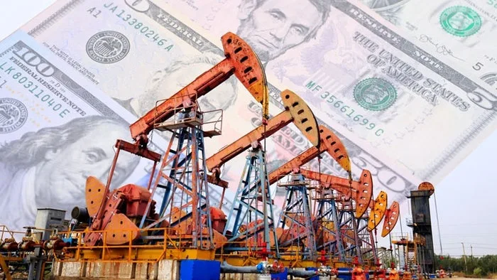 Oil Glut Pushes Prices Down, Easing Inflation in 2025—What’s Ahead