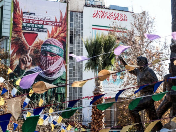 Trump Escalates Warning to Iran as Protest Death Toll Mounts