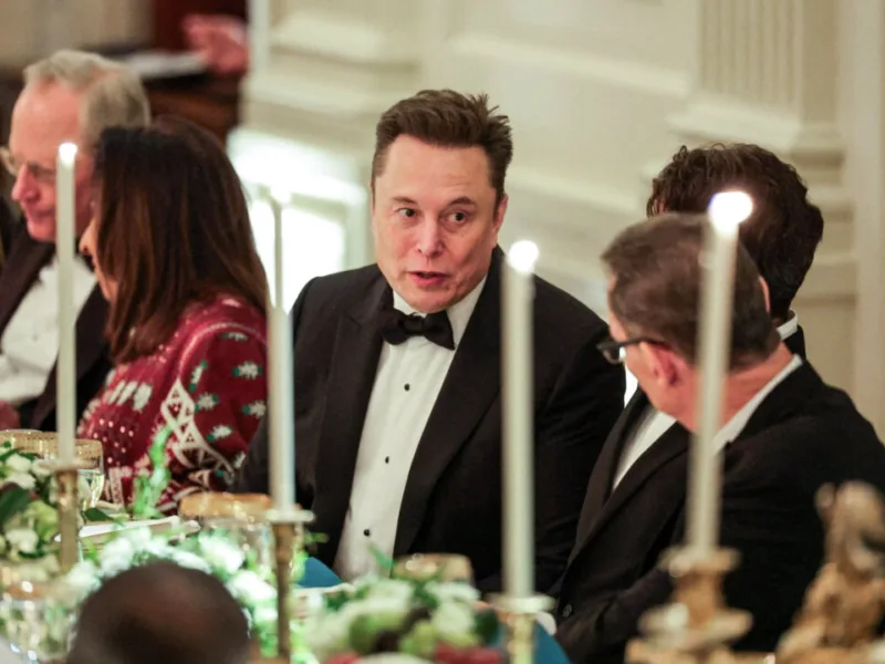 Musk Offers Legal Fees for Anyone Sued Who ‘Speaks the Truth’ About Epstein