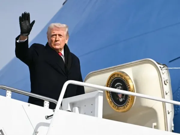 Trump Warns Republicans Will ‘Suffer the Consequences’ If They Vote Against Tariffs