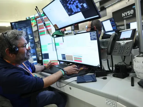 Wall Street Review Stocks Rebound on Bargain Hunting