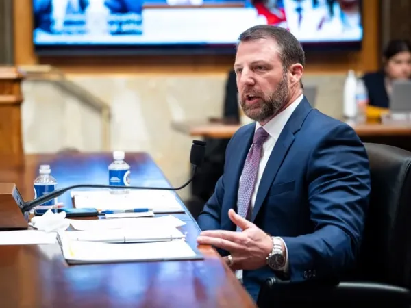 Senate Panel Advances Mullin’s Nomination for DHS Head