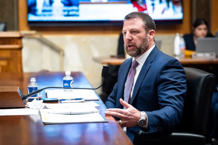 Senate Panel Advances Mullin’s Nomination for DHS Head