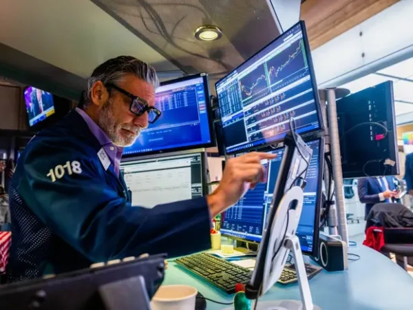 Wall Street Slides on Opening Bell as Oil Surges Past $100 Amid Iran War Jitters