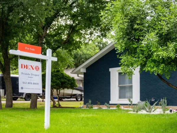 New Listings Tick Up 3 Percent as Mortgage Rates Continue to Slide