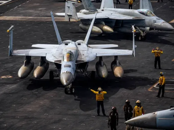 Race to Secure Iran Cease-Fire Intensifies as Trump Ultimatum Ticks Down