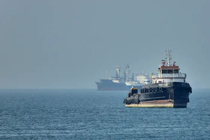 Trump Paused Hormuz Naval Mission Amid Progress in Iran Talks: Israeli Officials
